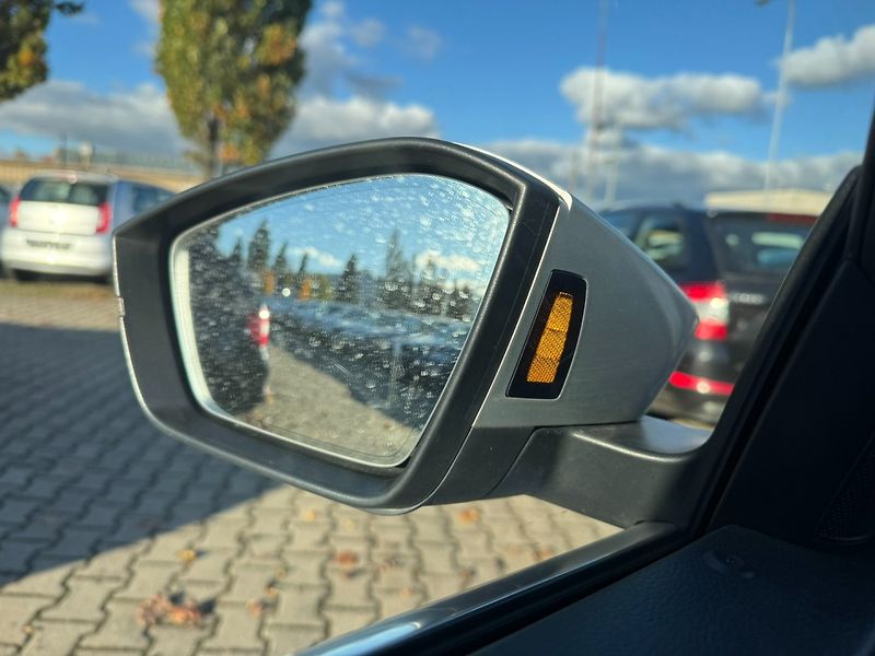 Škoda Superb (2019) DSG 2,0 TDI 140 KW STYLE+ SŠA - fotka 28 z 49