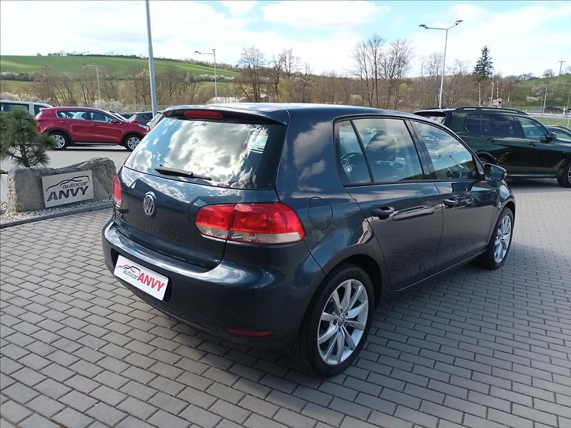 Volkswagen Golf 1,4 16V,59KW,TREND,KLIMA,VÝHŘE - fotka 9 z 50