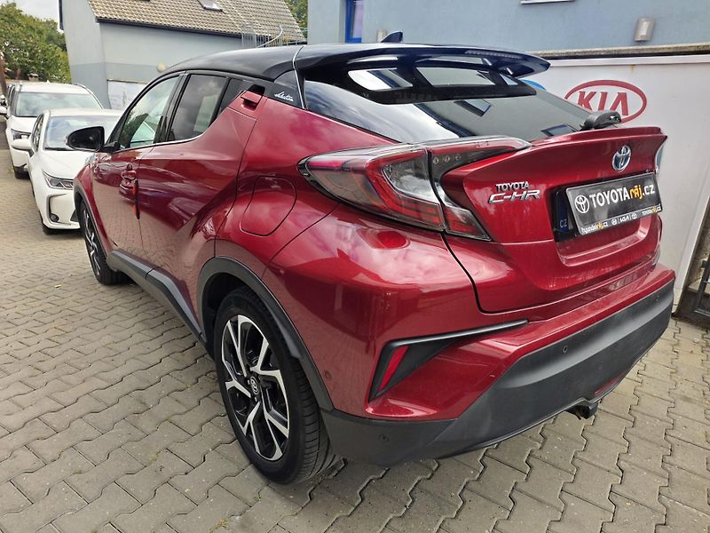 Toyota C-HR 1.8-HYBRID-AUTOMAT-TOP VÝBAVA - fotka 9 z 14