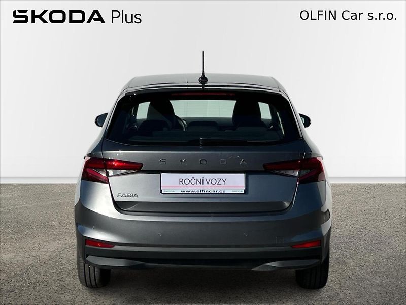 Škoda Fabia 1,0 TSi 70kW SELECTION - fotka 9 z 23