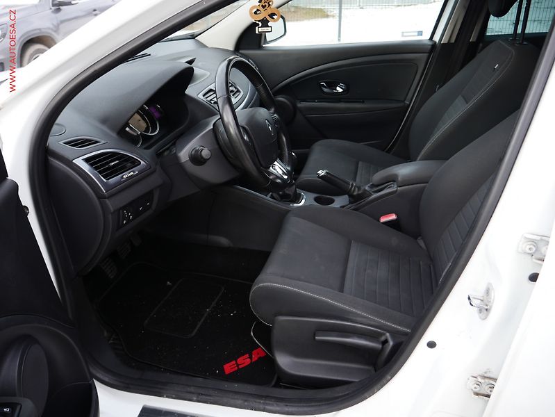 Renault Mégane (2014) 1.2 TCe, ČR, autoAC, temp - fotka 9 z 17