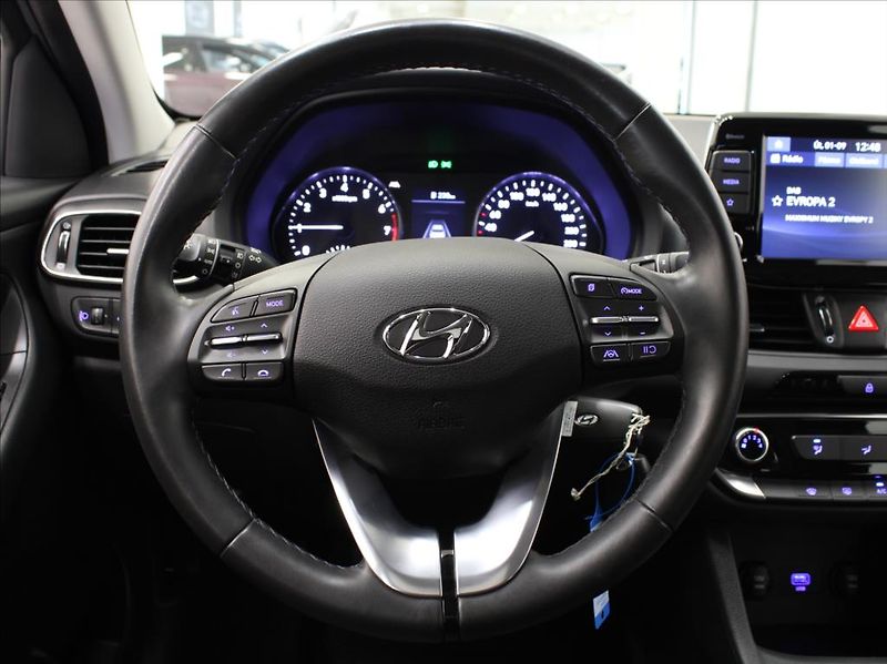 Hyundai i30 1,0 T-GDi 88kW 37tkm.Záruka ČR - fotka 9 z 23