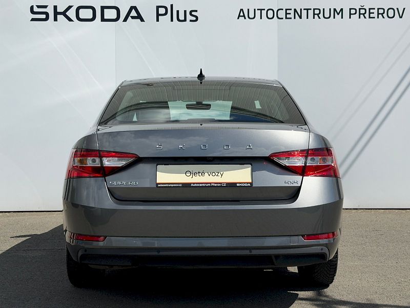 Škoda Superb (2022) 2.0 TDI 147kW 4x4 DSG Style - fotka 32 z 35