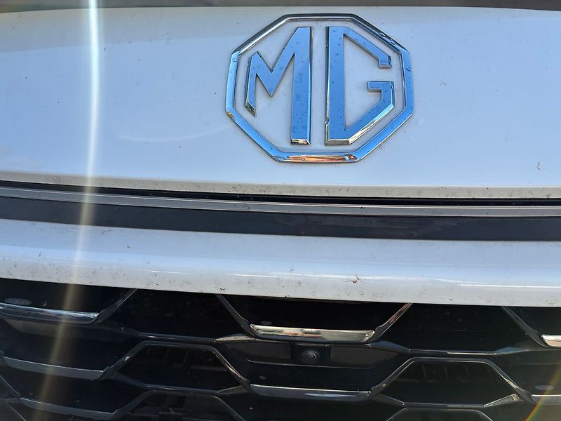 MG ZS 1.5i 85 kW ELEGANCE ČR DPH - fotka 22 z 23