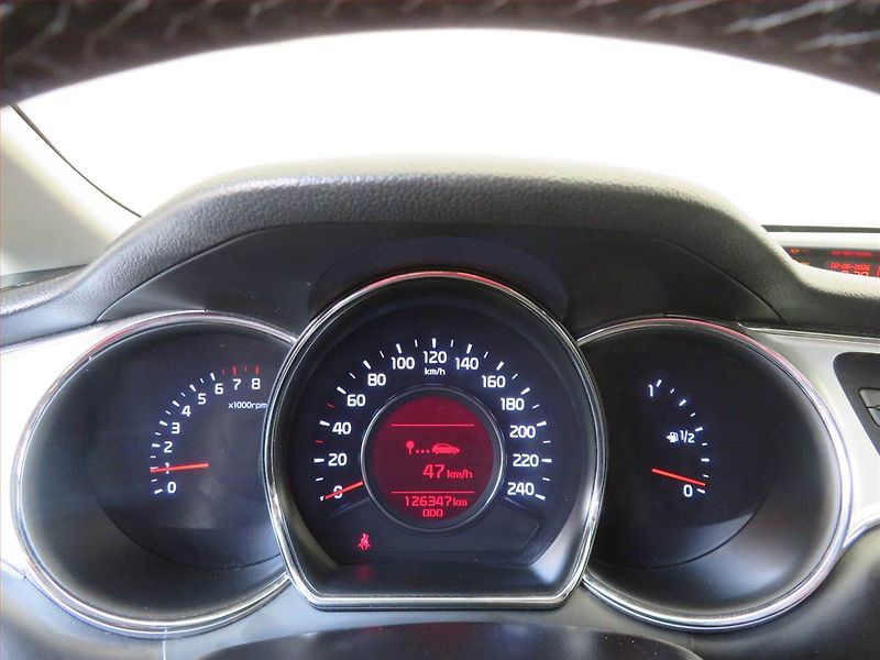 Kia Ceed (2017) 1.4 MPI, Tempomat - fotka 11 z 16