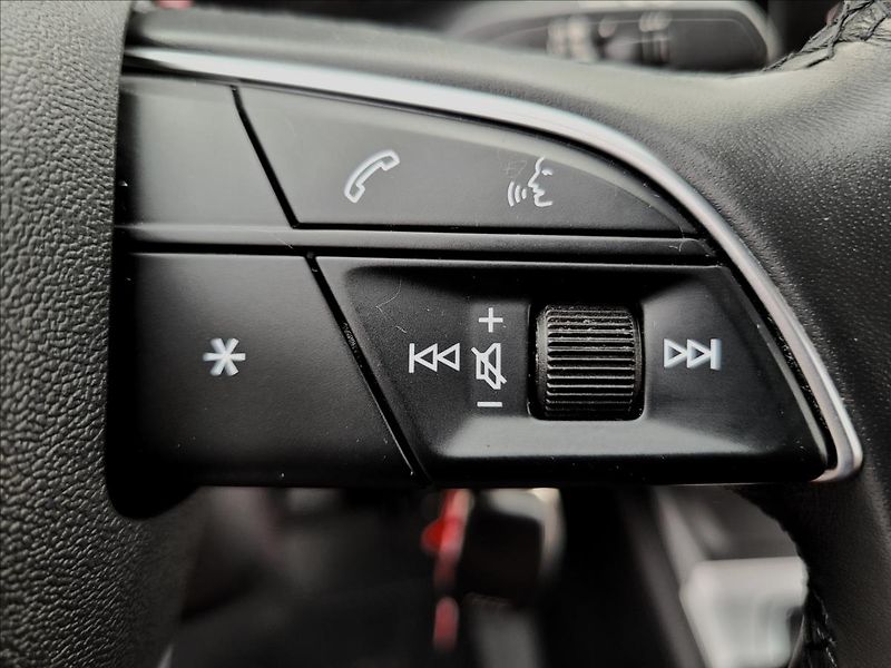 Audi Q3 1,5 TFSI,S-tronic,TFT,kůže - fotka 22 z 50