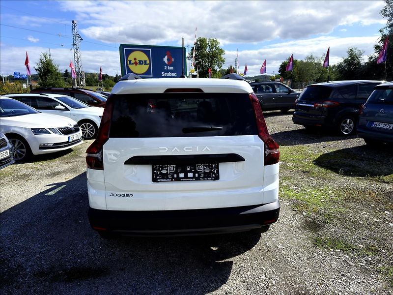 Dacia Jogger 1,0 TCe POŠKOZENÁ PŘEDNÍ ČÁST - fotka 6 z 35