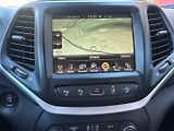 Jeep Cherokee 2.2 CRD 4x4/147kW/Automat/1MAJ - náhled 31