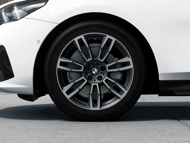 BMW Řada 5 (2026) - fotka 4 z 10