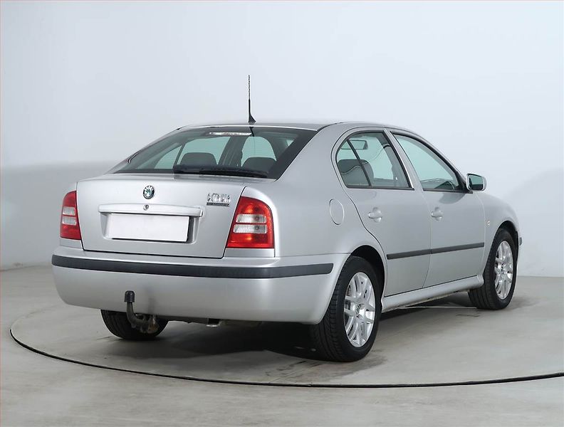 Škoda Octavia (2004) 1.9 TDI, po STK, Tažné - fotka 5 z 16