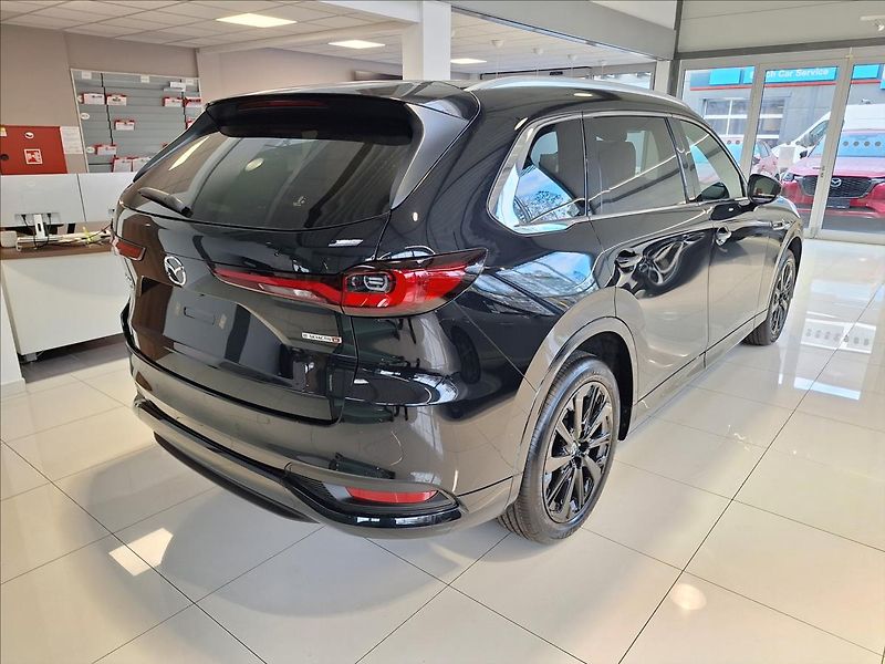 Mazda CX-80 (2026) 3.3 D 254k AWD AT8 HOMURA PLUS - fotka 2 z 15