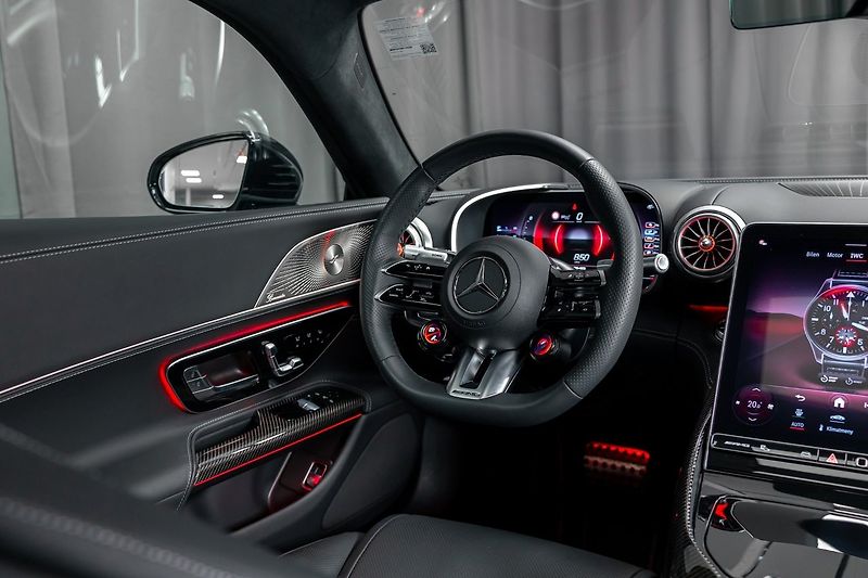 Mercedes-Benz AMG GT 63 4M+ AMG Premium+ HuD Burm P - fotka 15 z 30