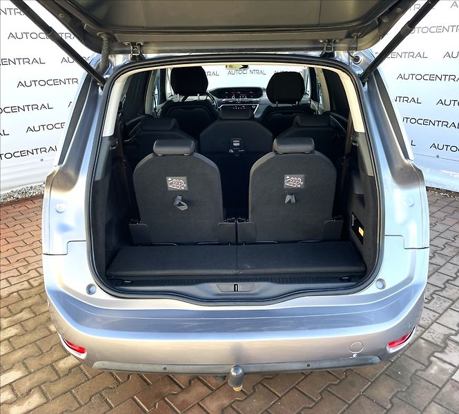 Citroën C4 Picasso 1,6 i,121kW,7míst - fotka 10 z 31
