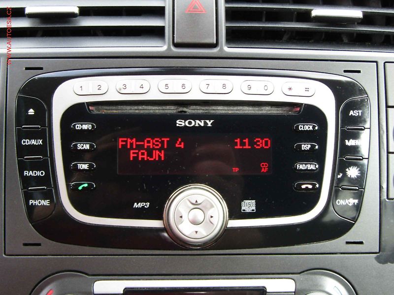 Ford C-MAX (2008) 1.8 TDCi, 2.maj, AC, tempo - fotka 14 z 17
