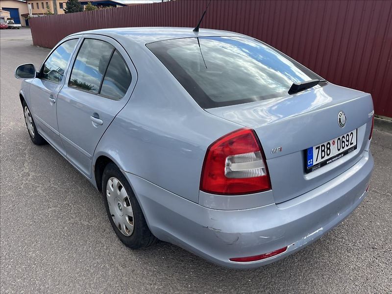 Škoda Octavia 1,6 MPi LPG PLATNOST 10/2033 - fotka 8 z 32