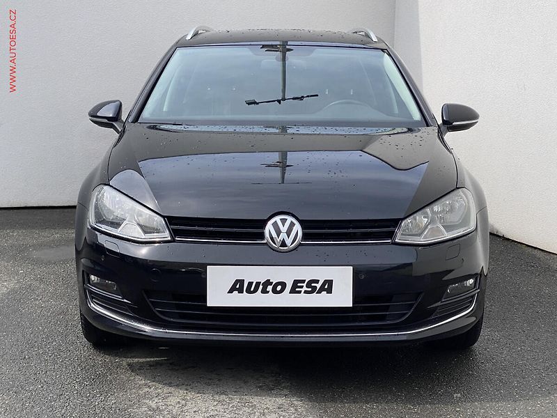 Volkswagen Golf (2015) 2.0 TDi, Lounge, DSG, TZ - fotka 2 z 18