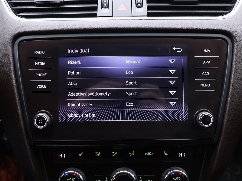 Škoda Octavia 2.0 TDI 110kW DSG L&K LED CZ - fotka 24 z 34