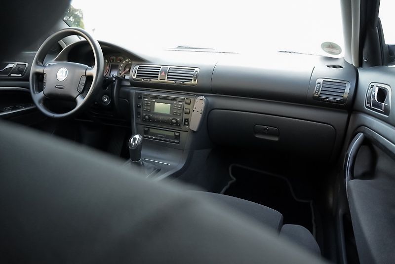 Škoda Superb 1.9 TDi COMFORT - fotka 24 z 31