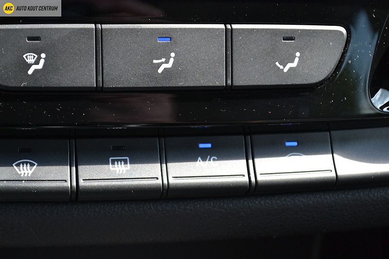 Hyundai i30 FB FL 1,0T- GDI FAMILY NAVI - fotka 27 z 42