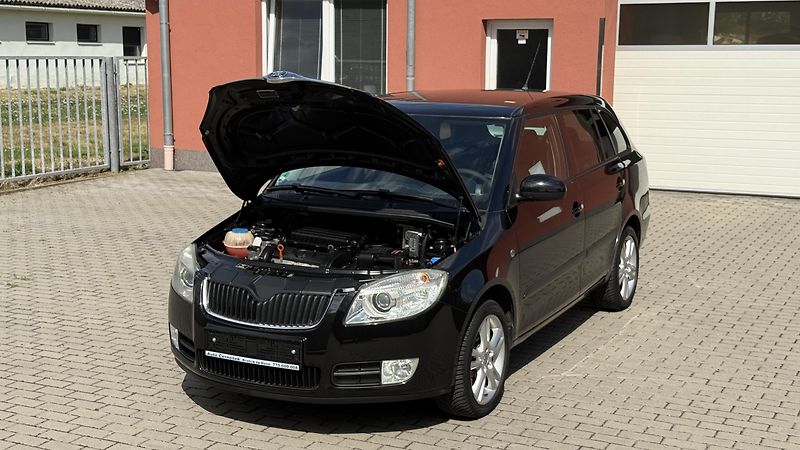 Škoda Fabia (2009) 1.6 16V*77kW*SPORT*136TKM*1MAJ - fotka 24 z 29