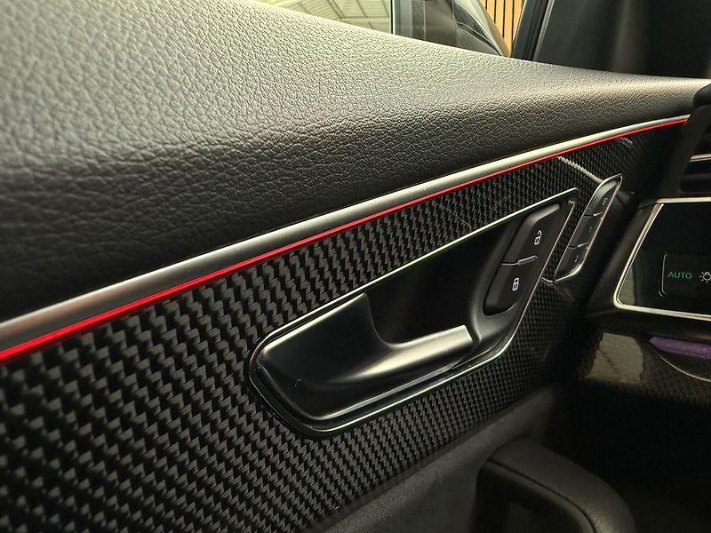 Audi SQ8 4.0TFSI V8 373kW Competition - fotka 28 z 31