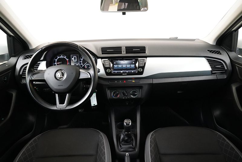 Škoda Fabia - fotka 5 z 22