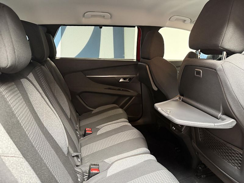 Peugeot 5008 ACTIVE PACK 1.5 BlueHDi 130 S& - fotka 11 z 13
