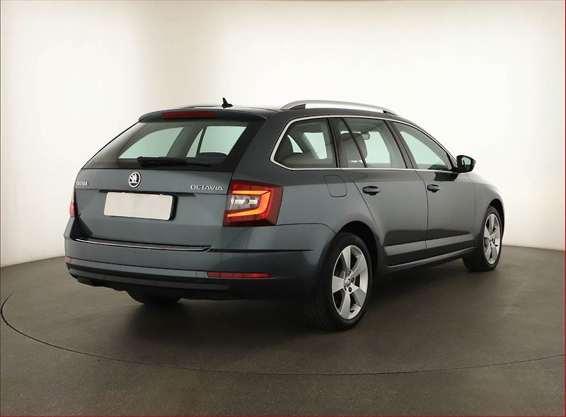 Škoda Octavia (2017) Style 2.0 TDI, Navi, Tempomat - fotka 5 z 14