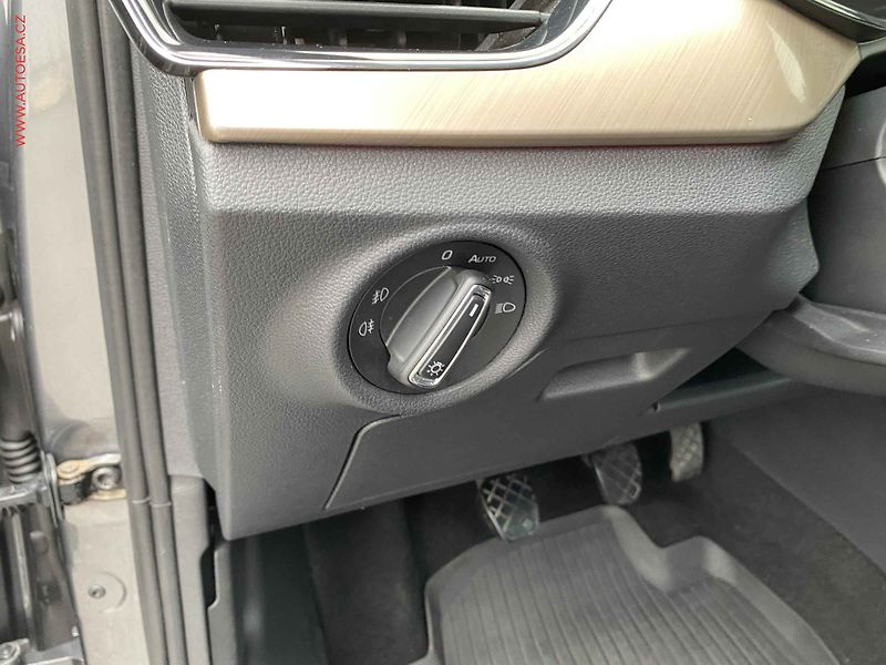 Škoda Scala (2022) 1.5 TSi, 1.maj,ČR, Style - fotka 16 z 19