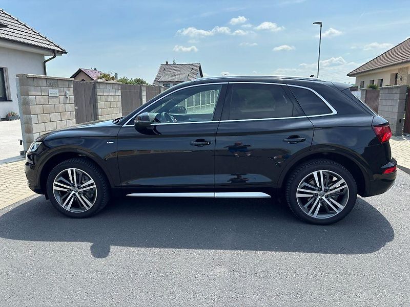 Audi Q5 (2019) 40 TDI quattro S line  - fotka 6 z 19
