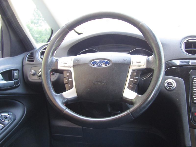 Ford S-MAX (2011) TITANIUM S 2.0 TDCi - fotka 16 z 44