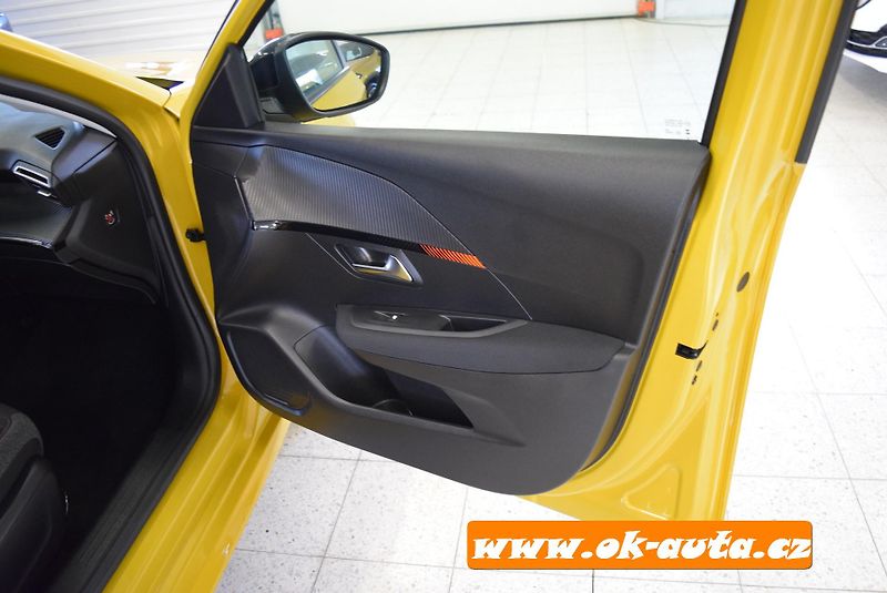 Peugeot 208 1.2 PT 35 000 KM 2023-DPH - fotka 21 z 48