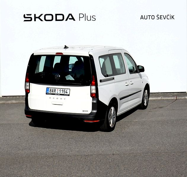 Volkswagen Caddy (2021) 1.5 TSI 84 kW Life 5.generace - fotka 2 z 28