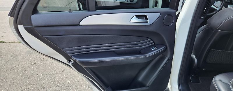 Mercedes-Benz Třídy M (2015) ML*350D*4M*20*TAŽNÉ*ADAPT*ASIS - fotka 25 z 50