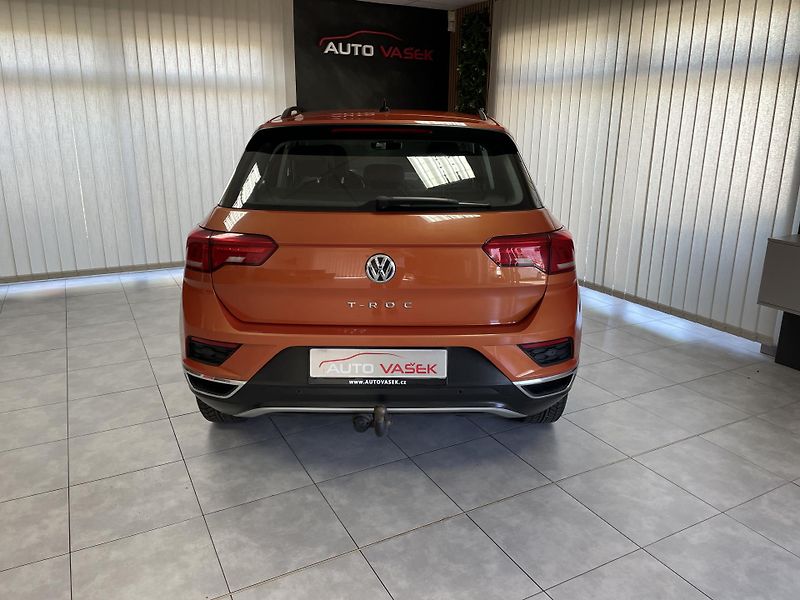 Volkswagen T-Roc 1.5 TSi 110 kW 6M REZERVACE  - fotka 10 z 27