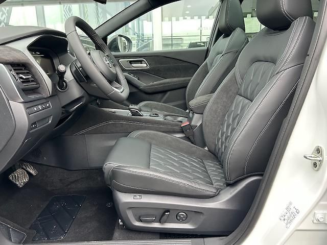 Nissan Qashqai (2026) Tekna Plus 4x4 1.3T 116kw AT - fotka 6 z 9