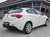 Alfa Romeo Giulietta 1,4T ČR REZERVACE - náhled 6