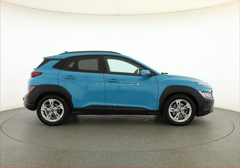 Hyundai Kona (2021) Business 1.6 T-GDI - fotka 6 z 18