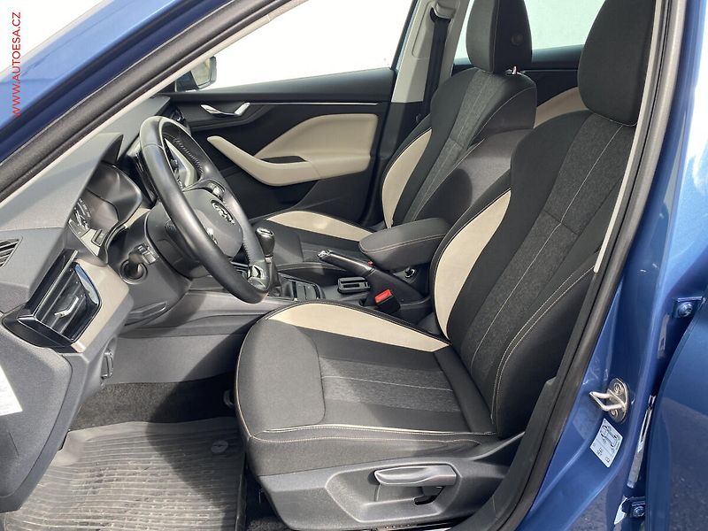 Škoda Scala (2020) 1.0 TSi, ČR, Style, LED - fotka 9 z 19