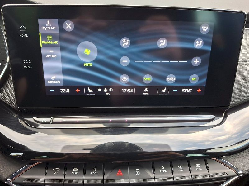 Škoda Octavia (2021) Combi Stale Plus DSG 4x4 2,0TD - fotka 27 z 35