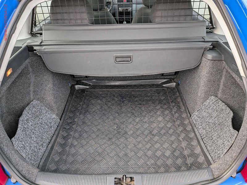 Škoda Fabia (2003) 1.2 12V, 2.maj,ČR, Klima - fotka 7 z 17