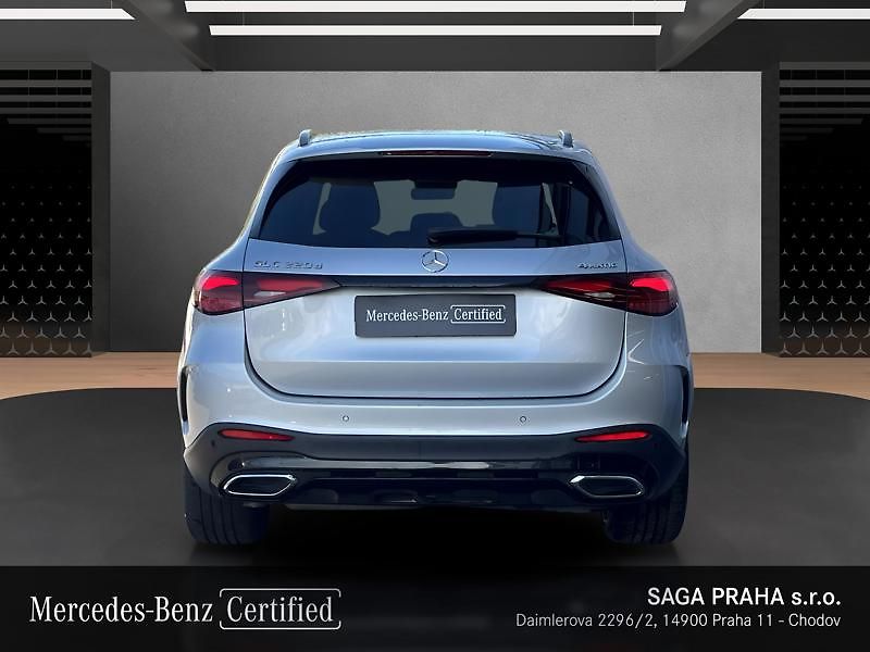 Mercedes-Benz GLC SUV 220 d 4MATIC AMG Line - fotka 5 z 18