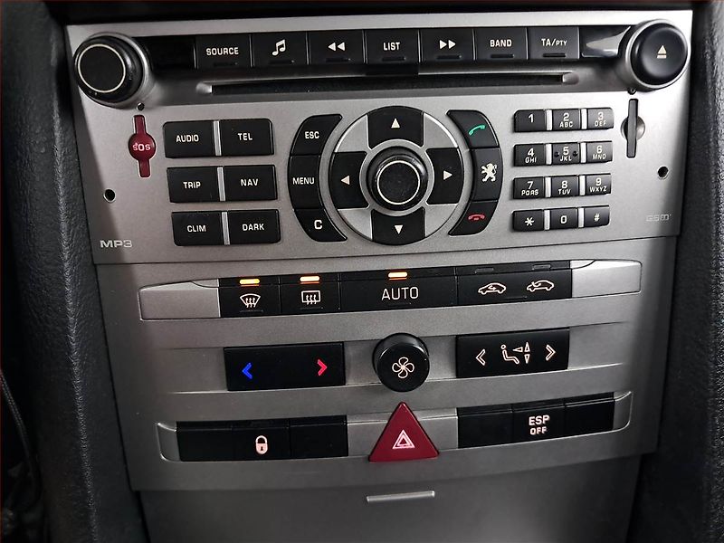 Peugeot 407 (2009) 1.6 HDi, po STK, Tažné - fotka 12 z 17