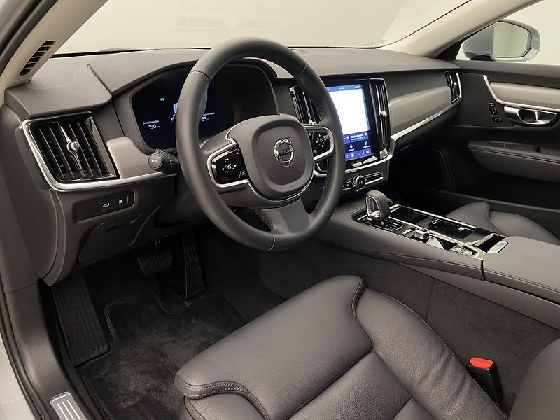 Volvo V90 T6 AWD RECHARGE REZERVACE - fotka 4 z 58