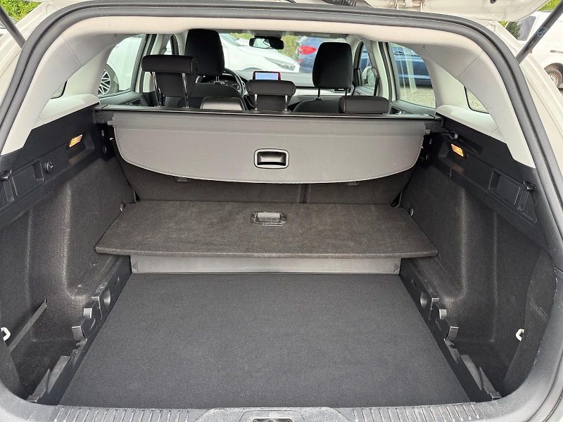 Ford Focus (2021) TITANIUM 1.5EBL 88kW CZ DPH - fotka 6 z 11
