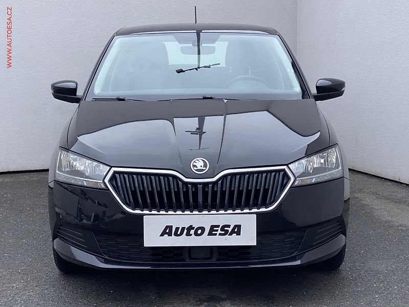 Škoda Fabia (2019) 1.0 TSi, Ambition, park. - fotka 2 z 17