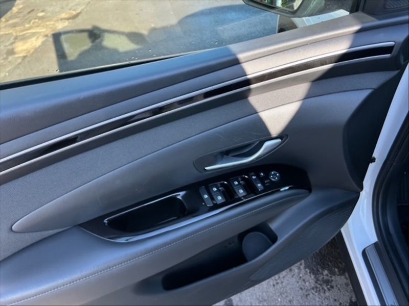 Hyundai Tucson 1,6 T-GDI 110 Style AT - fotka 11 z 11