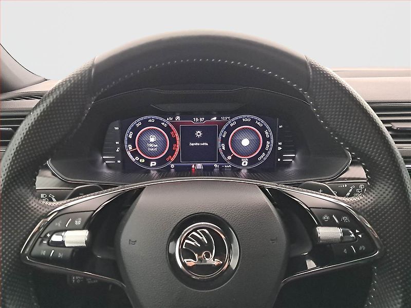 Škoda Superb (2020) 2.0 TDI - fotka 16 z 16