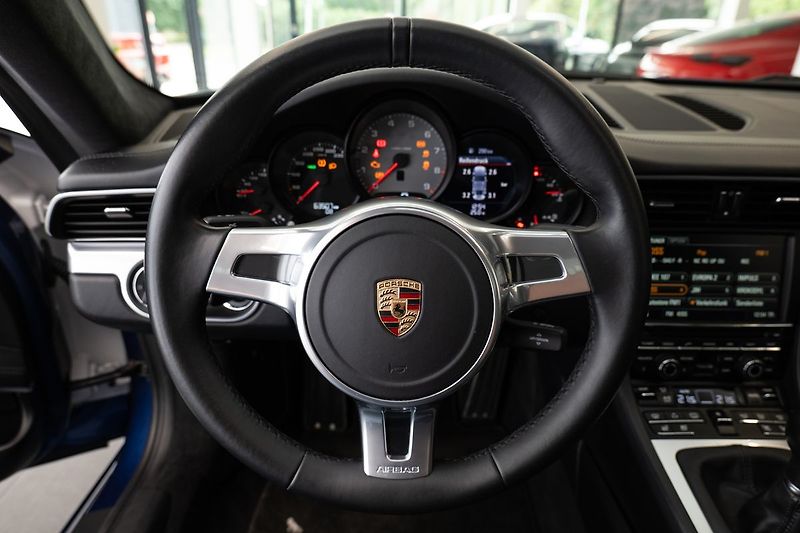 Porsche 911 (991) Carrera S - fotka 6 z 25