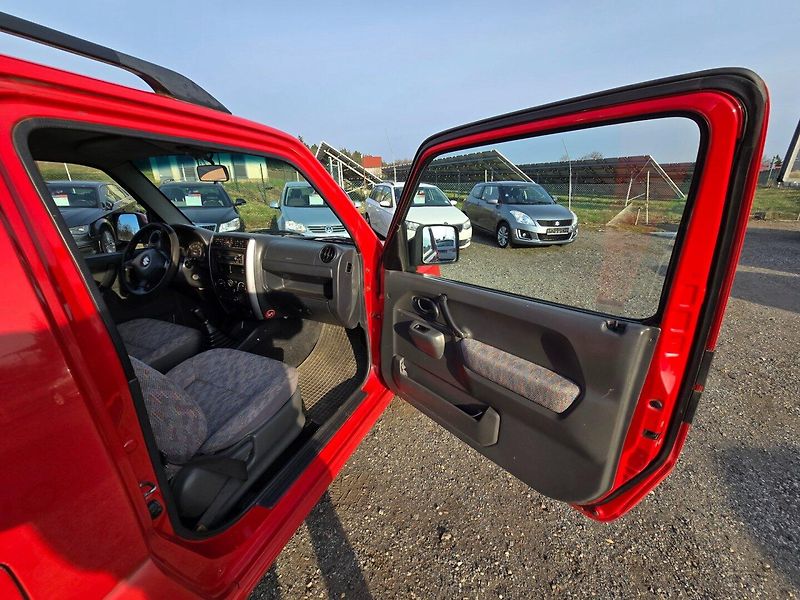 Suzuki Jimny (2006) 1.3 62KW 4x4 2006 - fotka 16 z 20